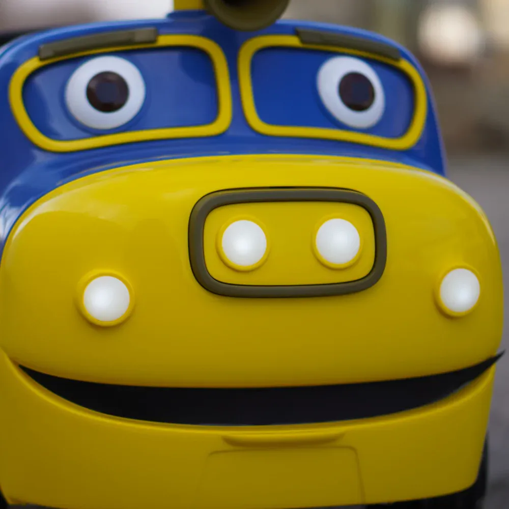 CHUGGINGTON elektrisk tog med 2 vogner – 12V 180W